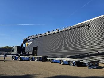 Volvo FH 500 8x2 / HMF 70 tm CRANE + JUMBO TRAILER